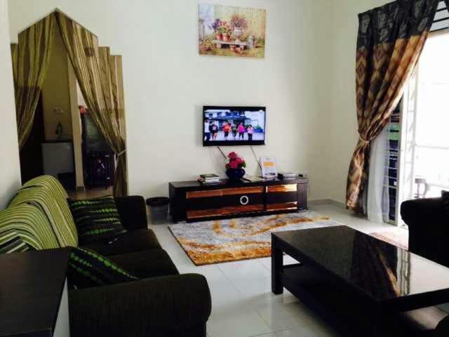 Sri Iman Homestay Kuala Terengganu Esterno foto